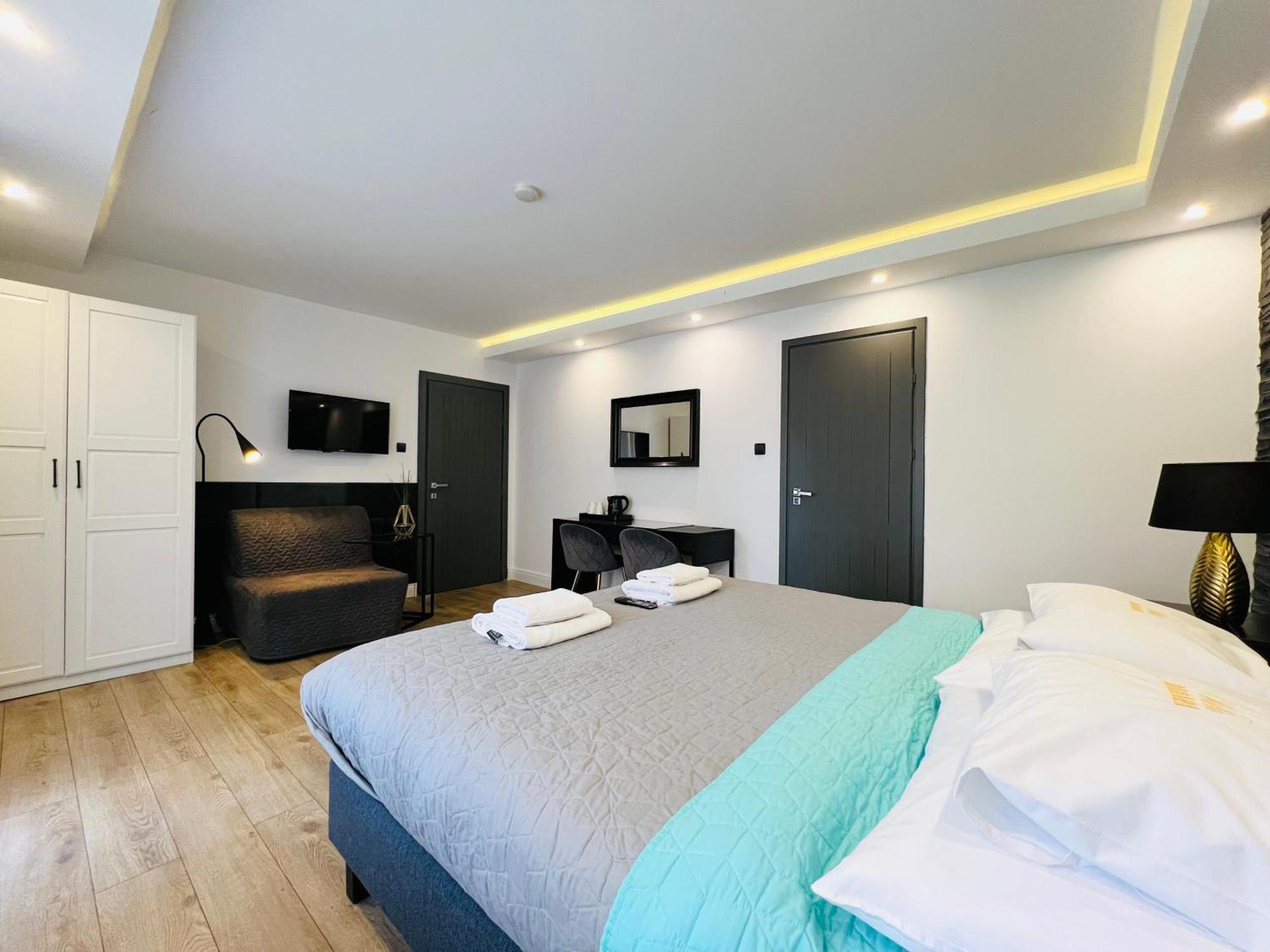Apartamenty Deluxe-Blisko Plazy-Kuchnia,Parking-Grupa Hotelowa Plazowelove (Adults Only) Криниця-Морська Екстер'єр фото