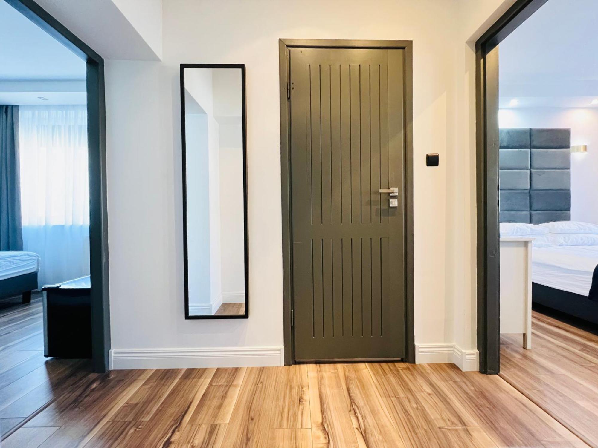 Apartamenty Deluxe-Blisko Plazy-Kuchnia,Parking-Grupa Hotelowa Plazowelove (Adults Only) Криниця-Морська Екстер'єр фото