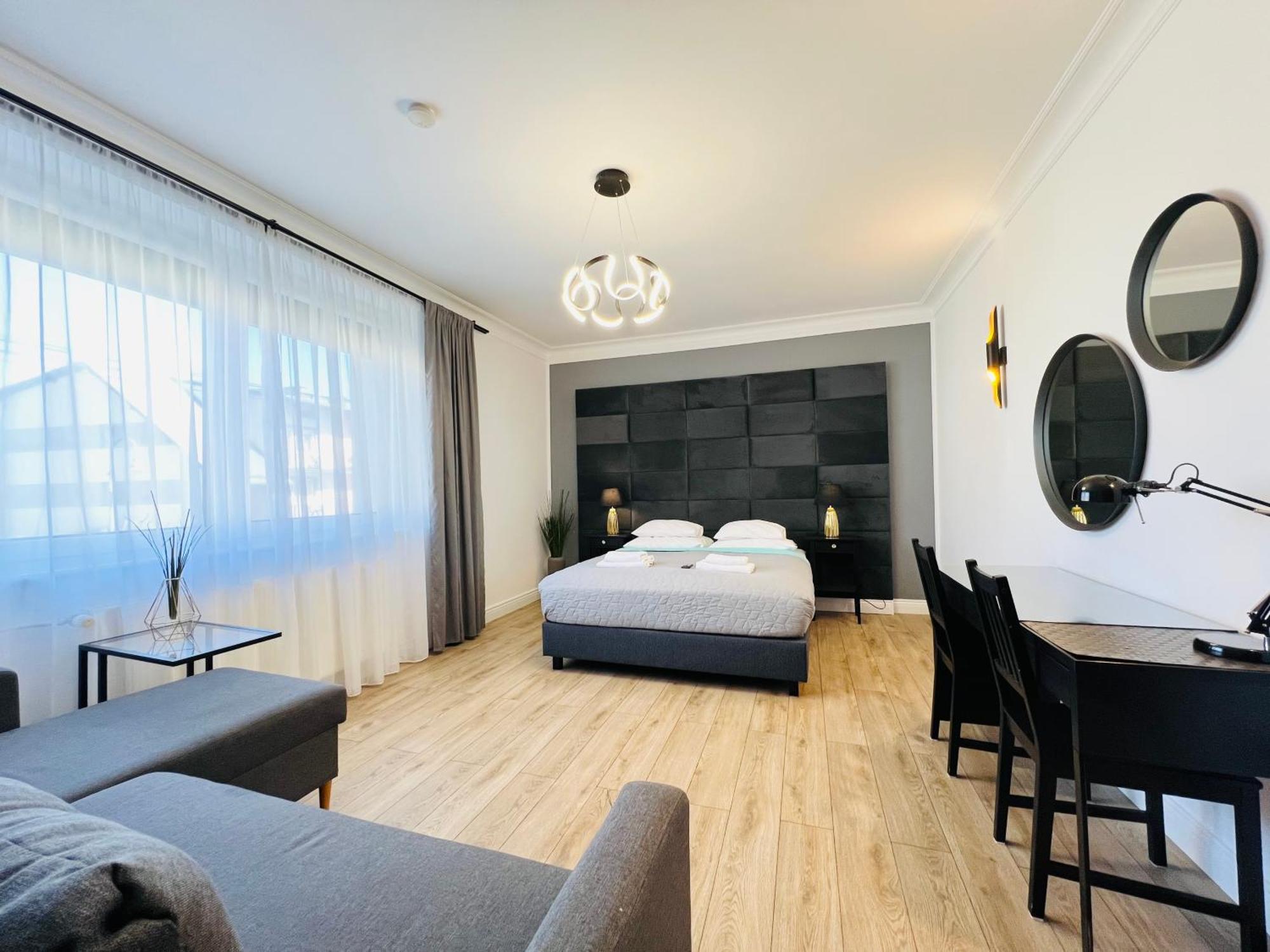 Apartamenty Deluxe-Blisko Plazy-Kuchnia,Parking-Grupa Hotelowa Plazowelove (Adults Only) Криниця-Морська Екстер'єр фото